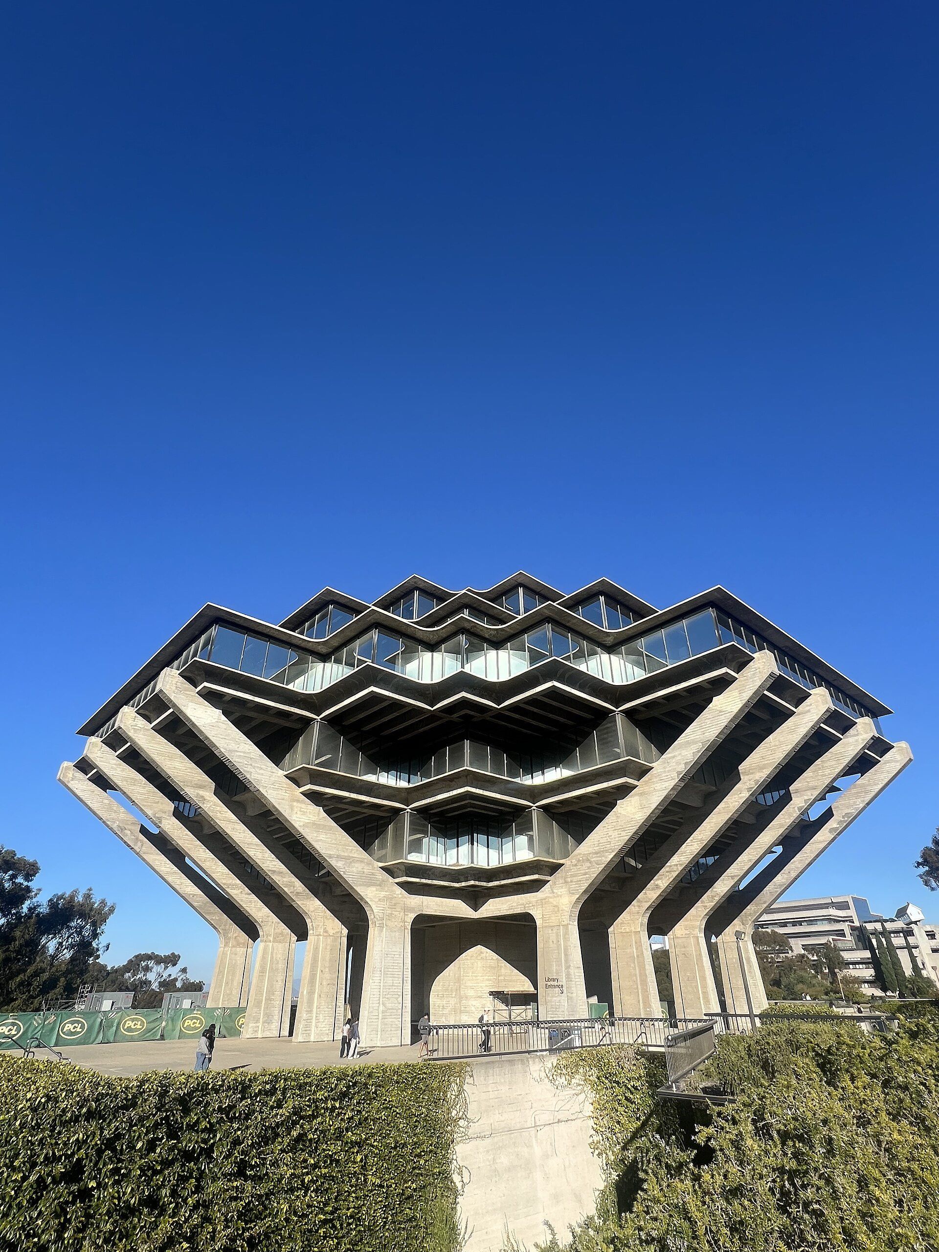 Geisel Library at UC San Diego rising from a narrow base with diagonal concrete supports