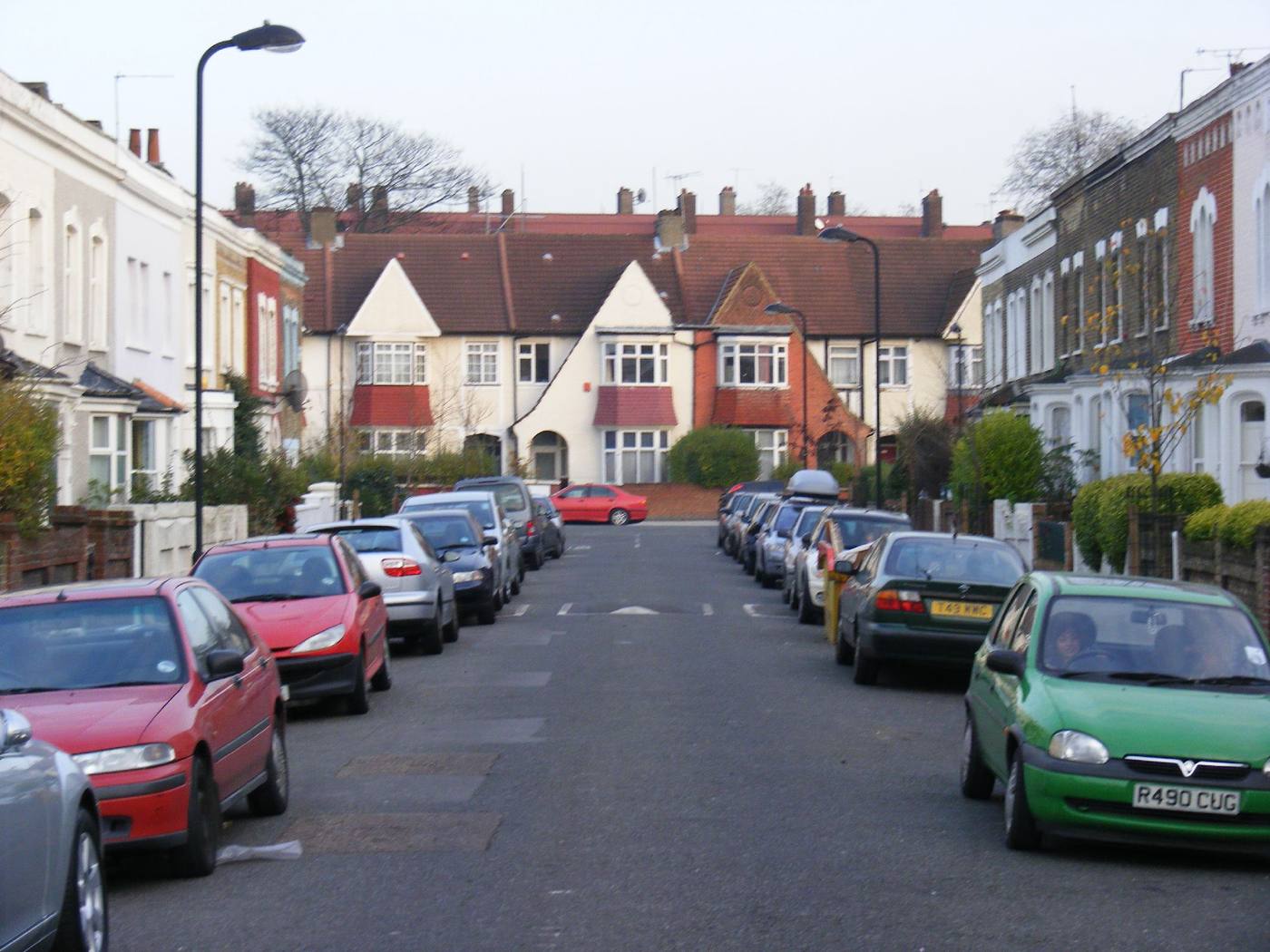 Victorian and inter-war terraced housing in London E5 — old and new must read as one home