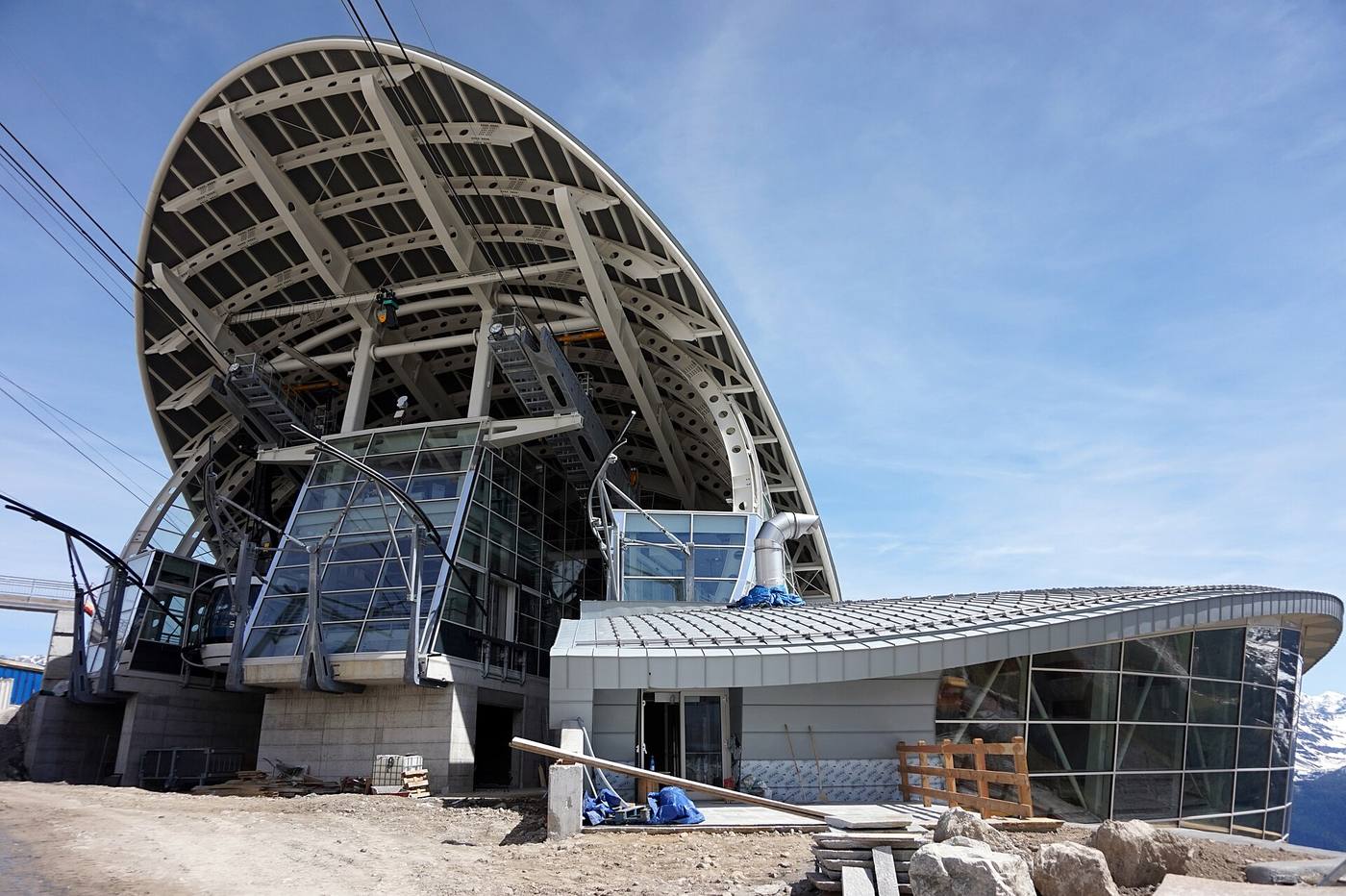 The Pavillon intermediate station of the Skyway Monte Bianco cableway at Mont Fréty, Italy