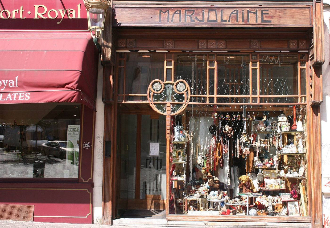 Art Nouveau shopfront glazing at the Marjolaine shop in Brussels