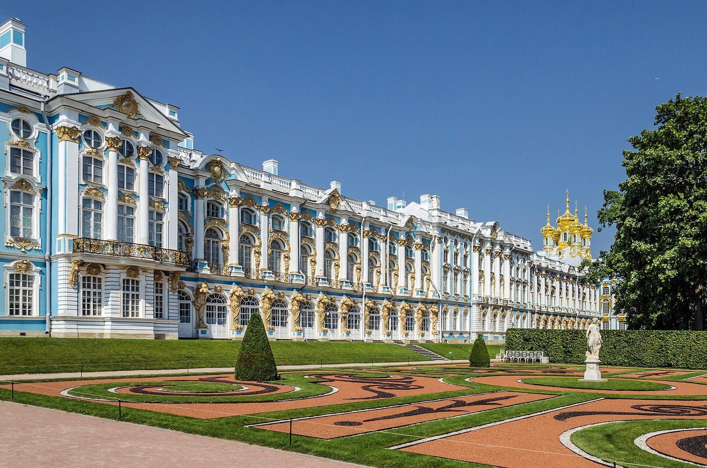 The Catherine Palace at Tsarskoye Selo — Rastrelli's three-hundred-metre facade of turquoise, white and gold