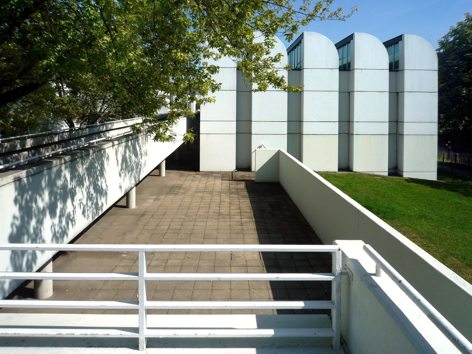 The Bauhaus-Archiv museum in Berlin, its white gabled building