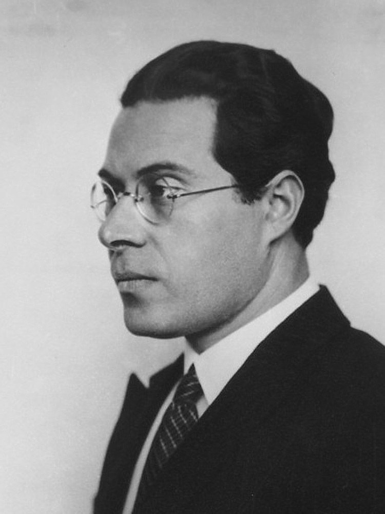 Portrait of László Moholy-Nagy, Bauhaus teacher and photographer