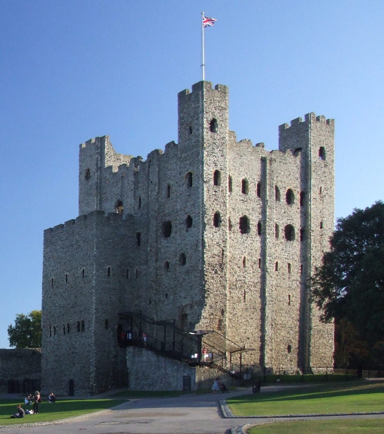 Rochester Castle keep from the bailey: the great Norman tower with its one round corner turret, rebuilt after the siege of 1215
