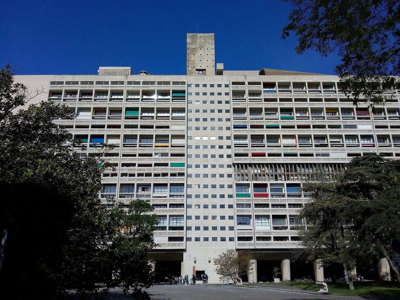 The Unité d'habitation, Marseille — the south facade with its deep loggia grid and coloured panels