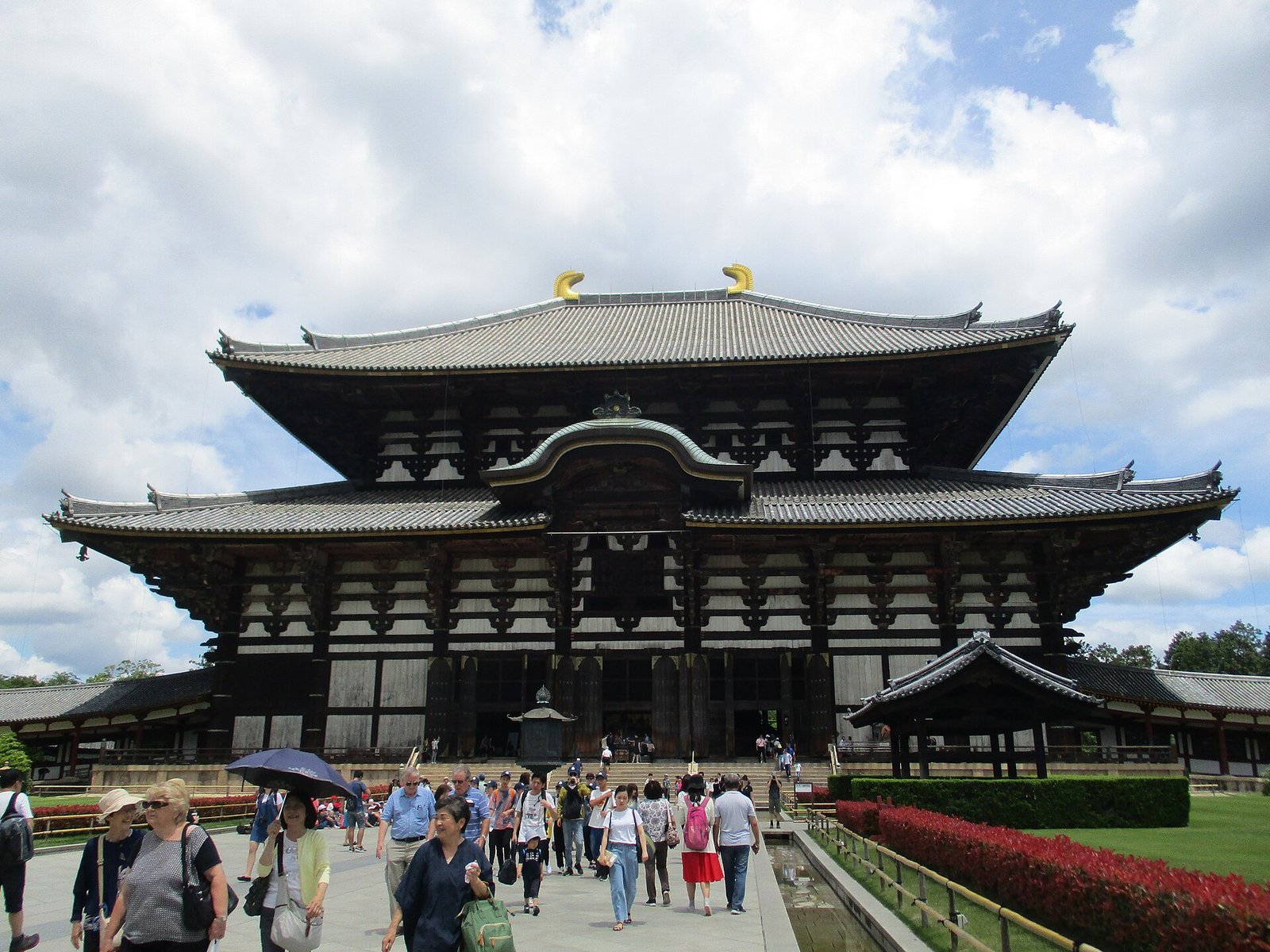 The Great Buddha Hall at Todai-ji in Nara, its great tiled roof over a timber facade