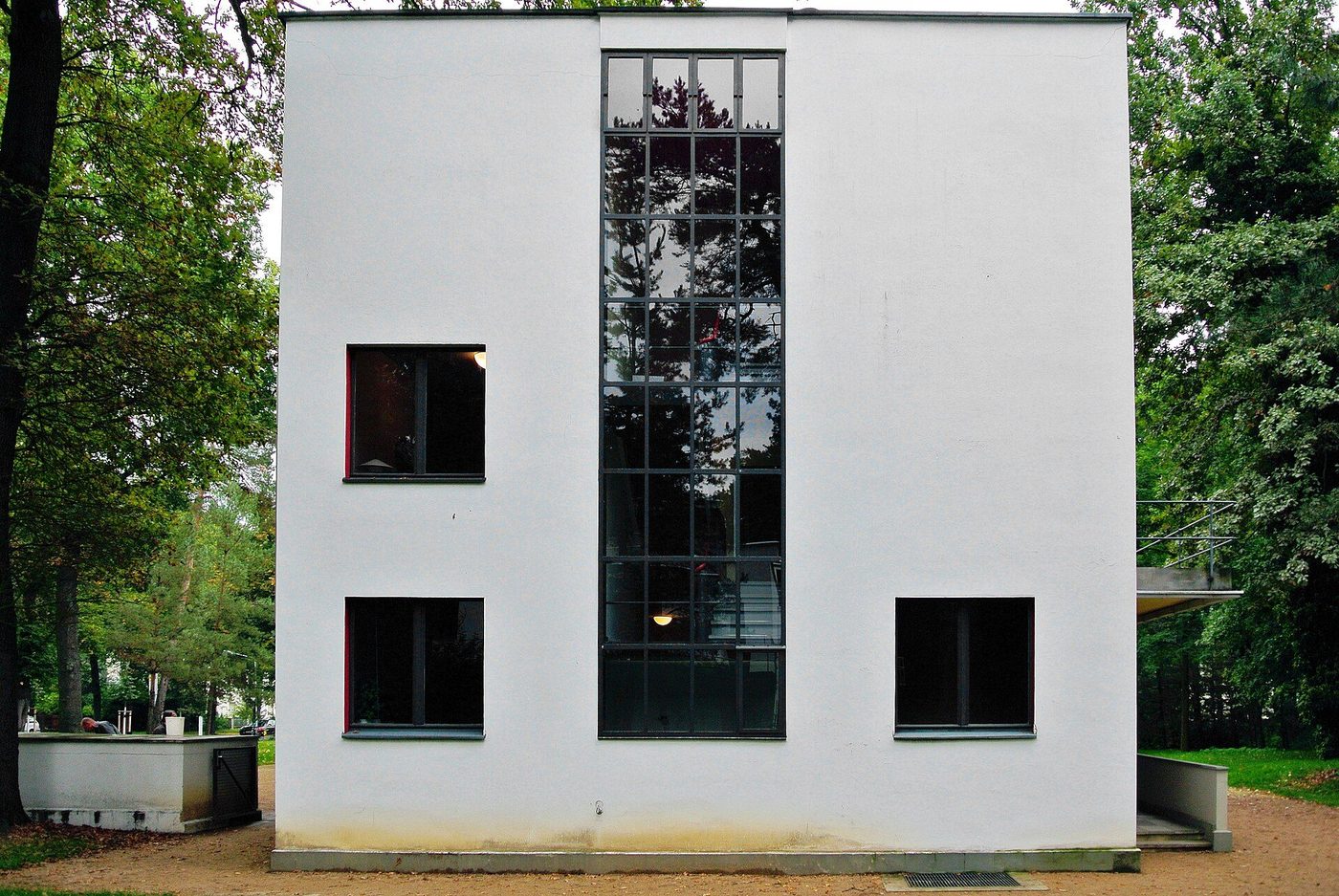 A Masters' House at Dessau: white cubic facade with a tall studio window