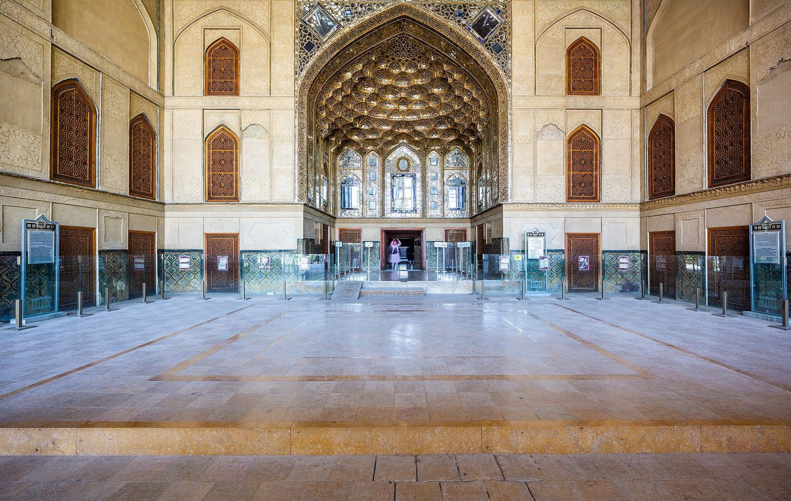 The audience hall of the Chehel Sotun Palace in Isfahan: the vaulted iwan hall with its painted and mirrored surfaces