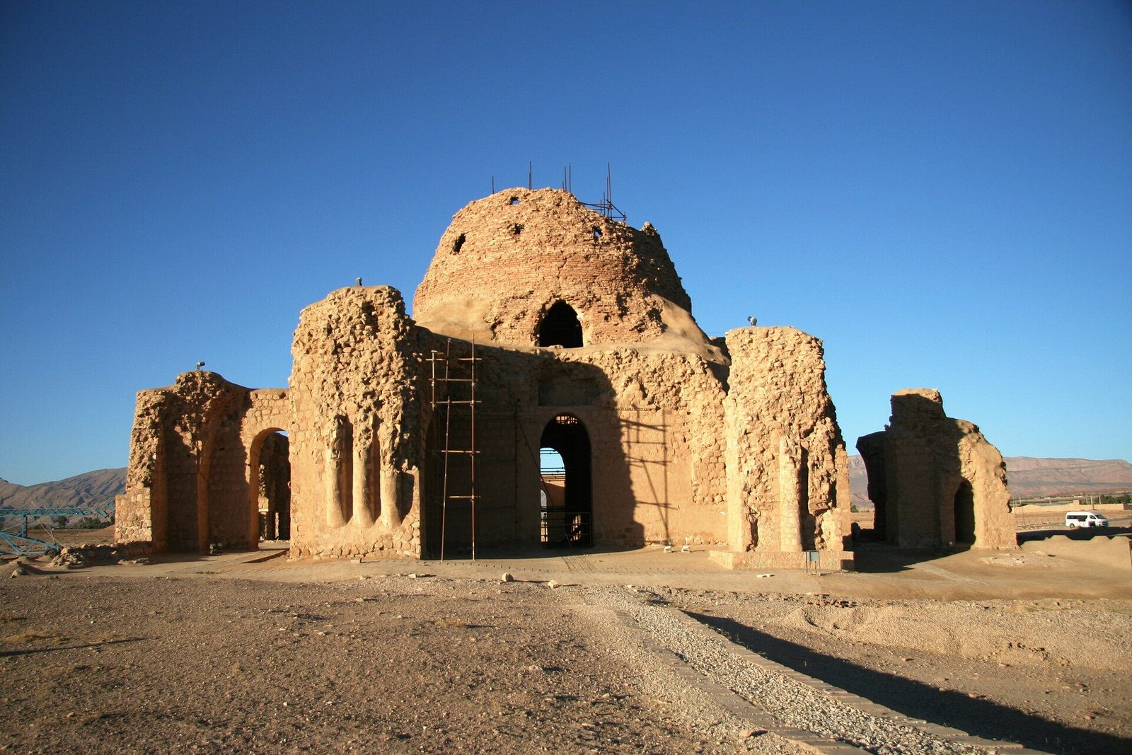 The Sarvestan Palace: the domed hall of the Sasanian palace, seen from outside across the plain